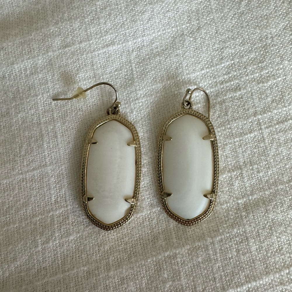 Kendra Scott white earrings